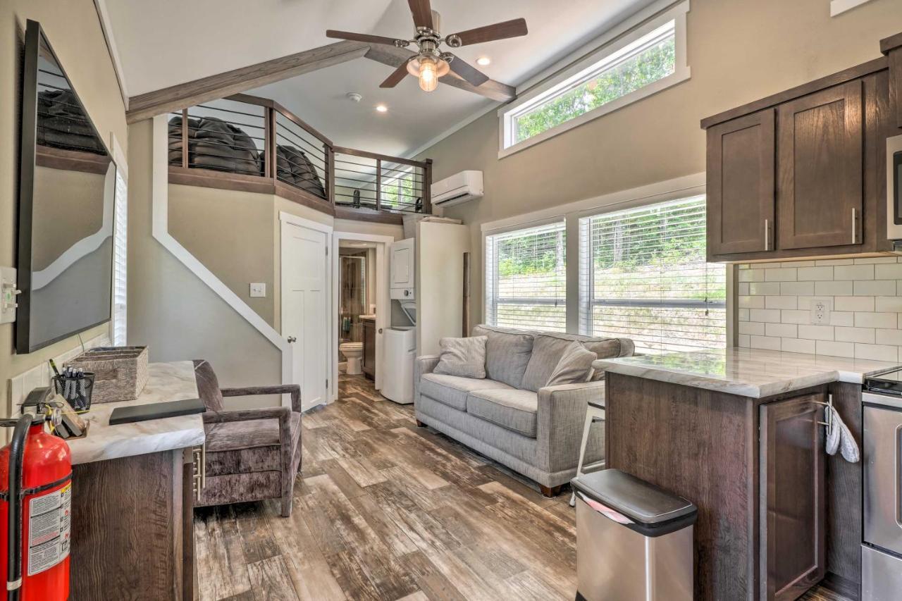 Branson Tiny Home On 52 Acres With Private Lake! Exterior photo