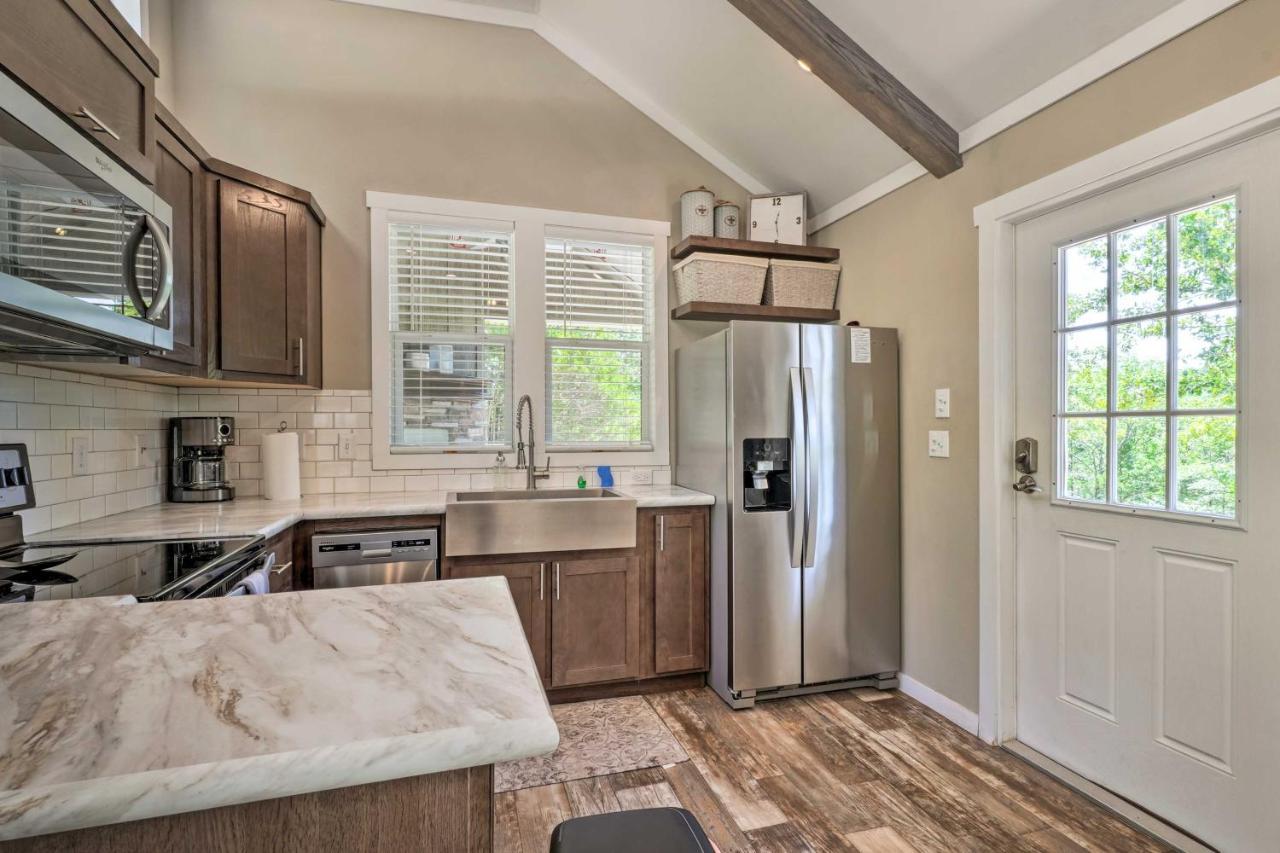 Branson Tiny Home On 52 Acres With Private Lake! Exterior photo
